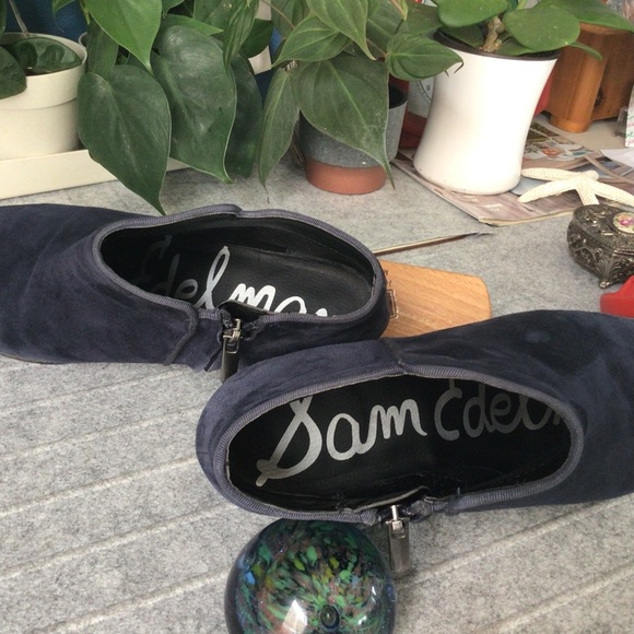 Sam Edelman Black Navy Blue Sued Women Booties Size 7 - Picture 8 of 10